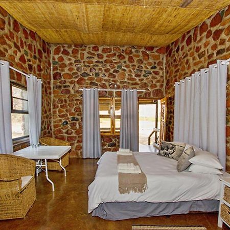 Brandberg White Lady Lodge Uis Bagian luar foto