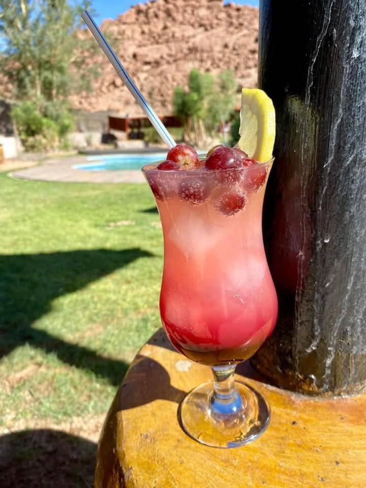Brandberg White Lady Lodge Uis Bagian luar foto