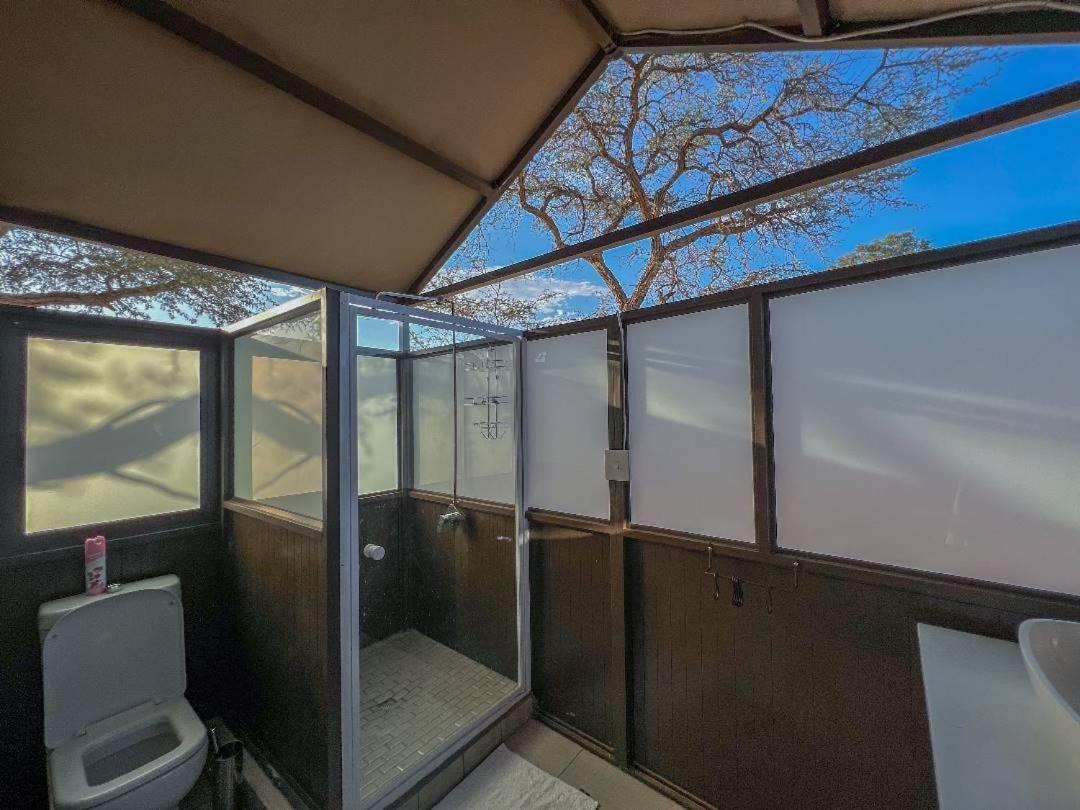 Brandberg White Lady Lodge Uis Bagian luar foto