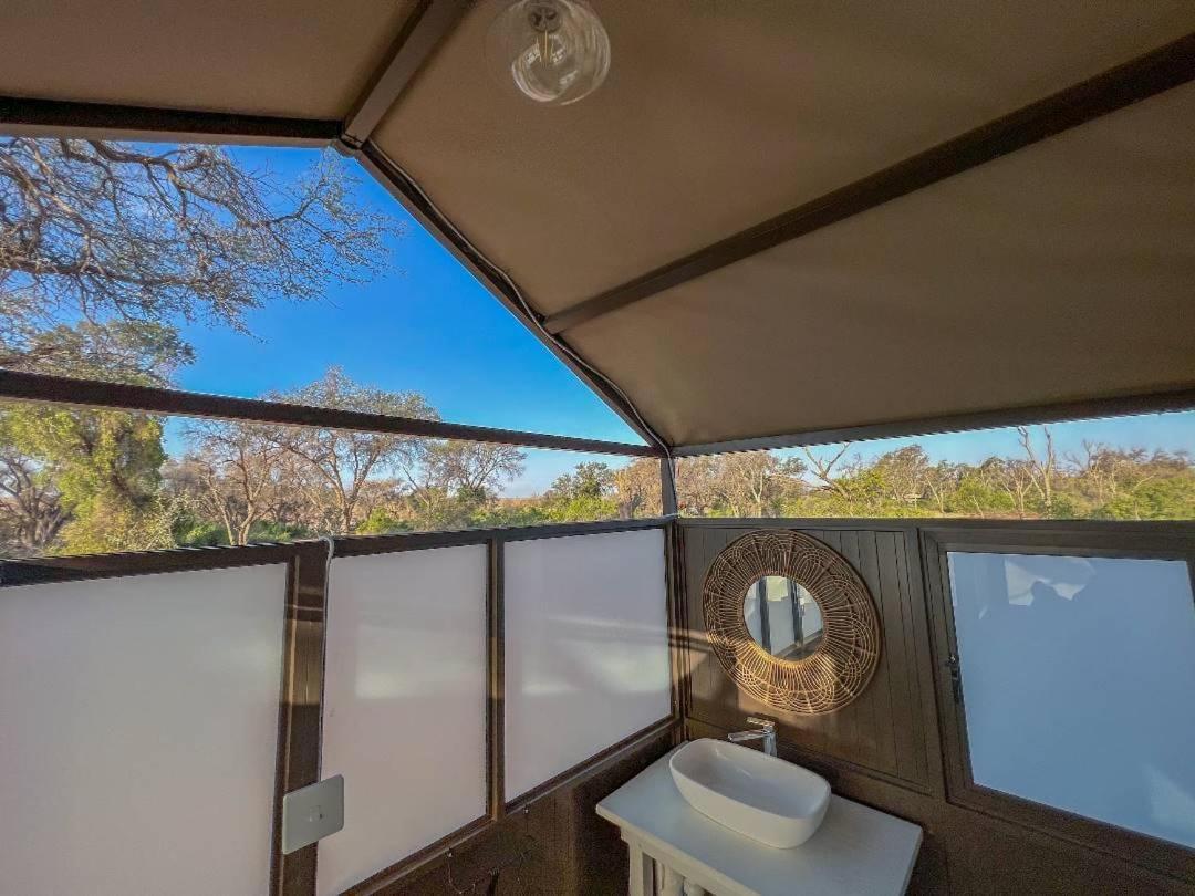 Brandberg White Lady Lodge Uis Bagian luar foto