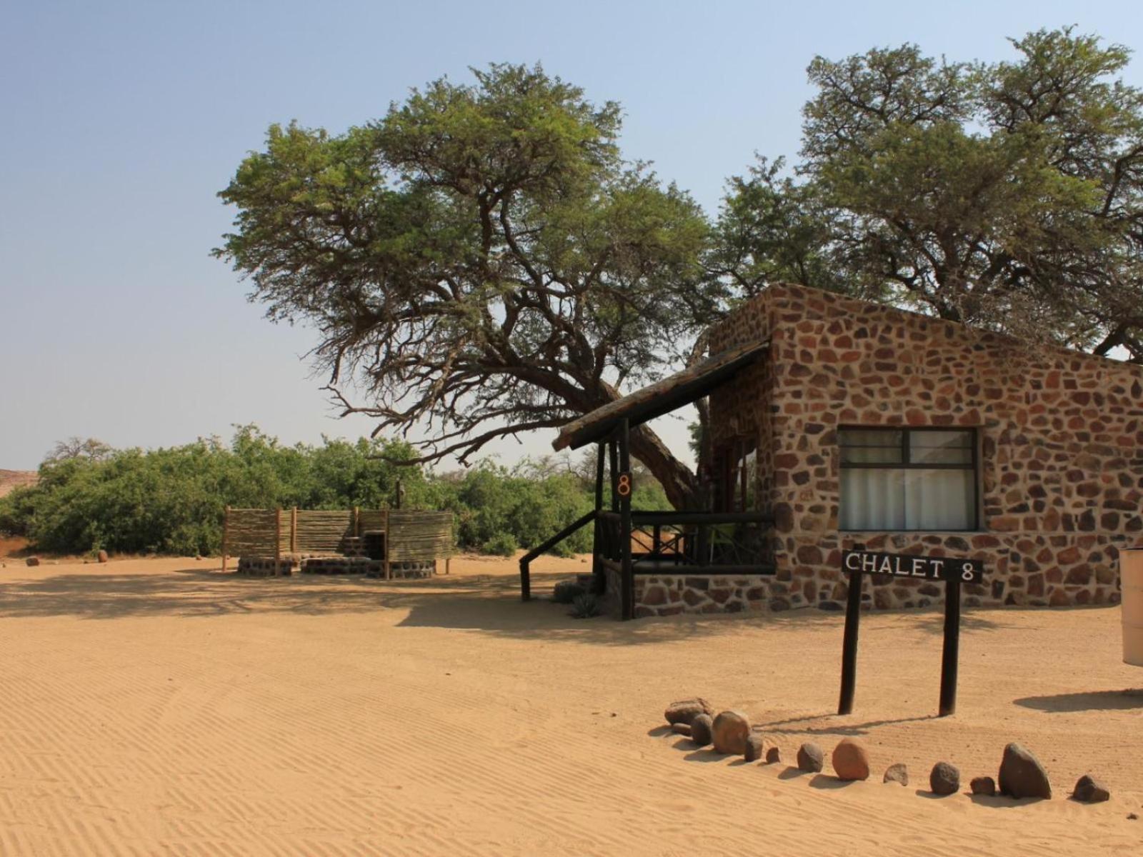 Brandberg White Lady Lodge Uis Bagian luar foto