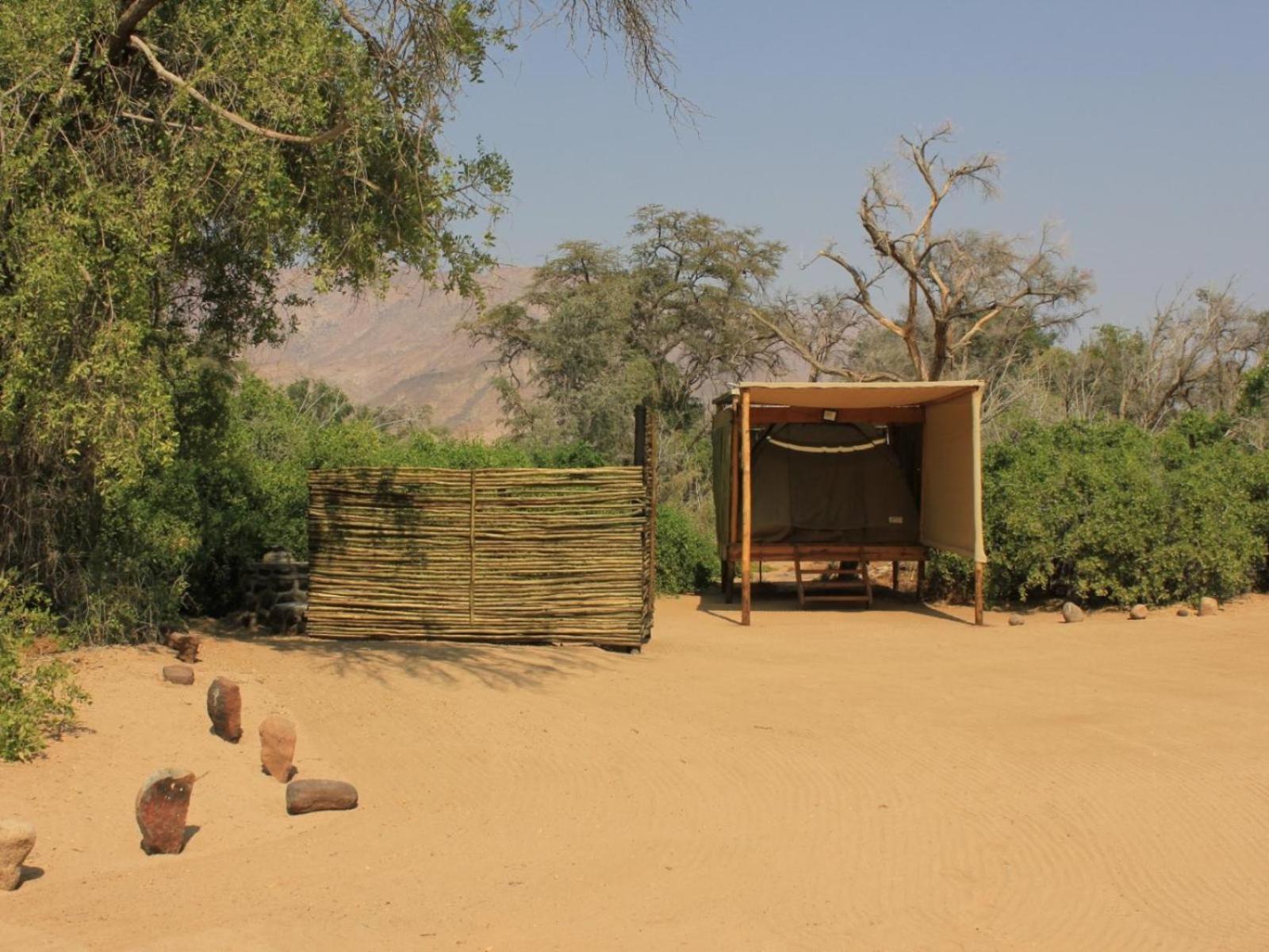 Brandberg White Lady Lodge Uis Bagian luar foto