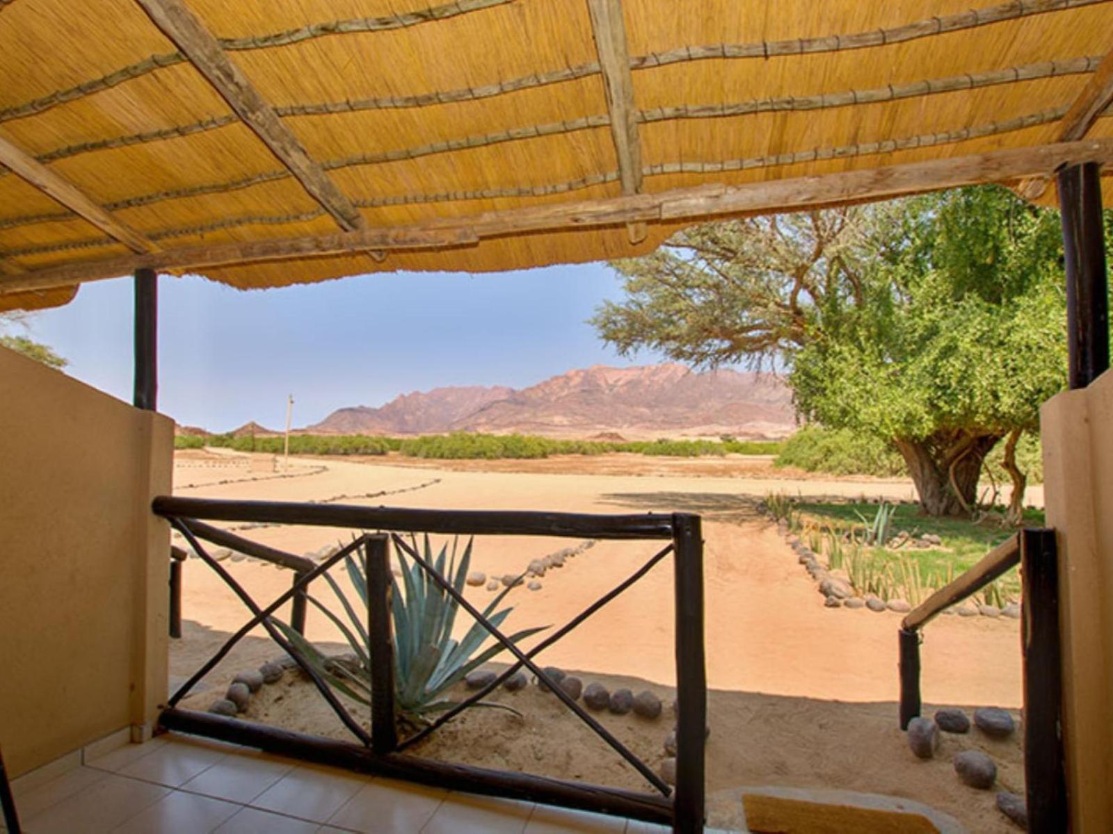 Brandberg White Lady Lodge Uis Bagian luar foto