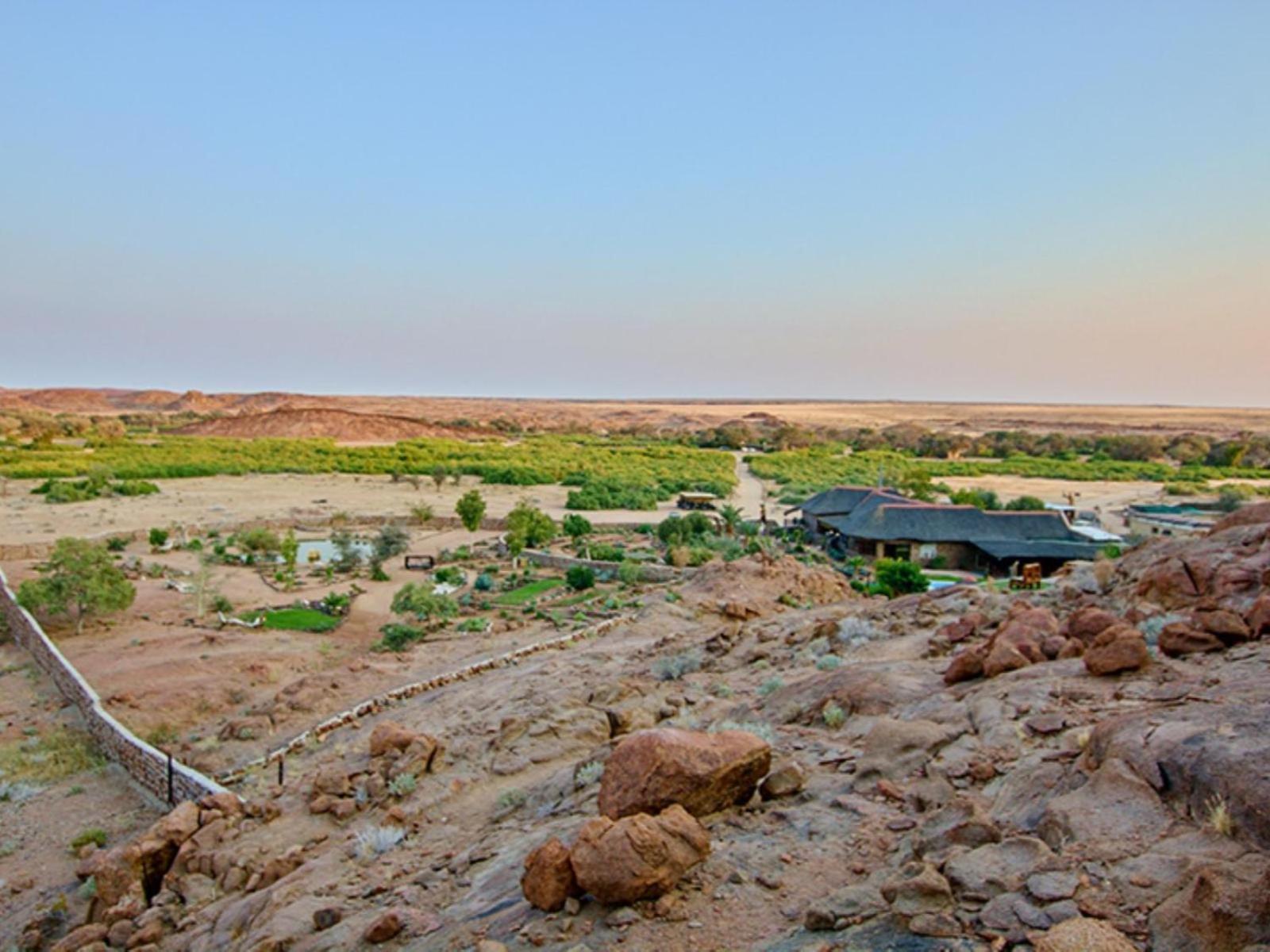 Brandberg White Lady Lodge Uis Bagian luar foto