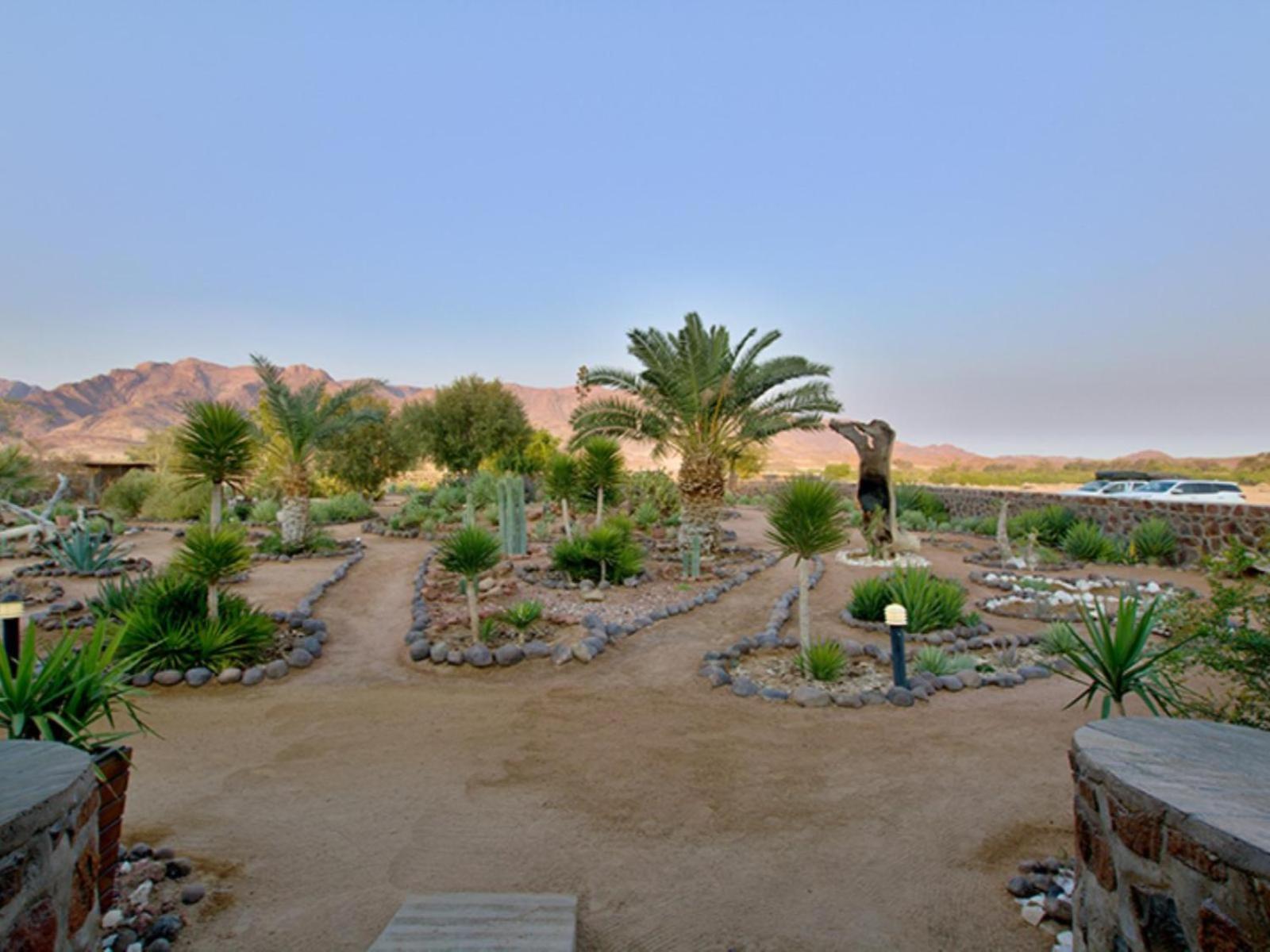 Brandberg White Lady Lodge Uis Bagian luar foto
